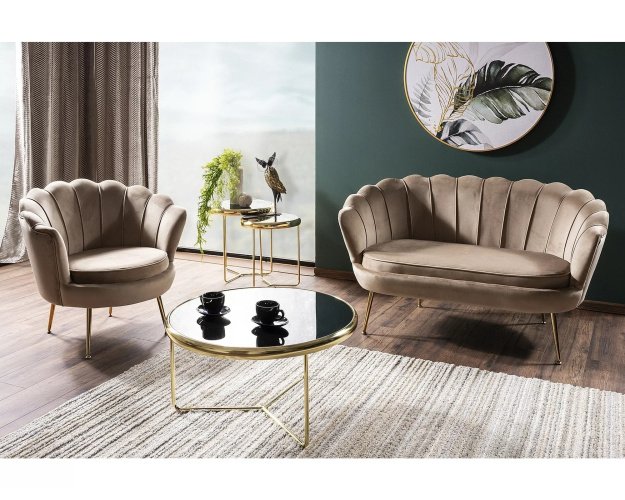 Aksominė 2 vietų sofa – smėlio Bluvel, metalinis auksinis rėmas