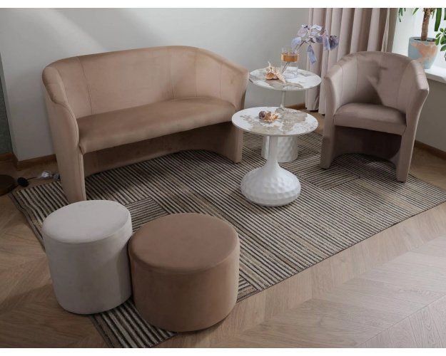 Aksominė dvivietė sofa (tamsiai smėlinė) – Minkšti baldai